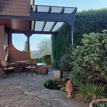 Haus Gotzbert I Eg I Naehe Klinikum I 68qm I 2 I Kueche I Bad I Gaeste-wc I Terrasse *