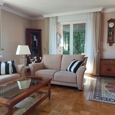 Haus Gotzbert I Eg I Naehe Klinikum I 68qm I 2 I Kueche I Bad I Gaeste-wc I Terrasse Apartment Bad Hersfeld