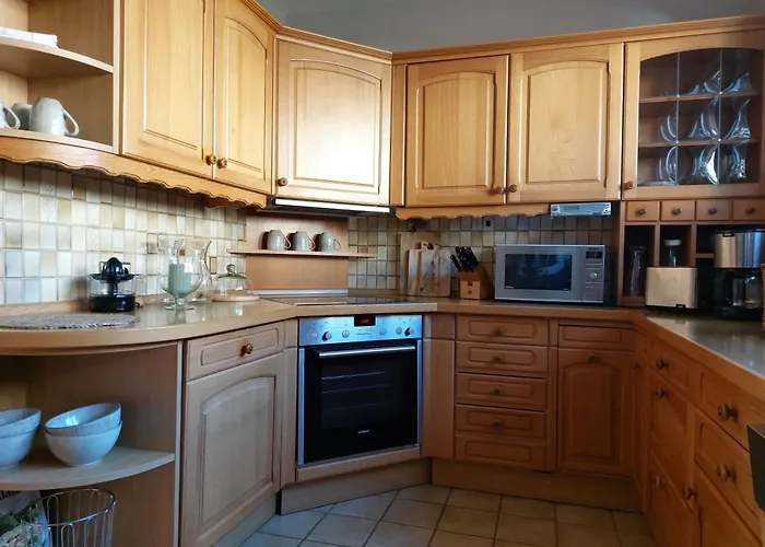 Apartment Haus Gotzbert I Eg I Naehe Klinikum I 68qm I 2 I Kueche I Bad I Gaeste-wc I Terrasse Bad Hersfeld